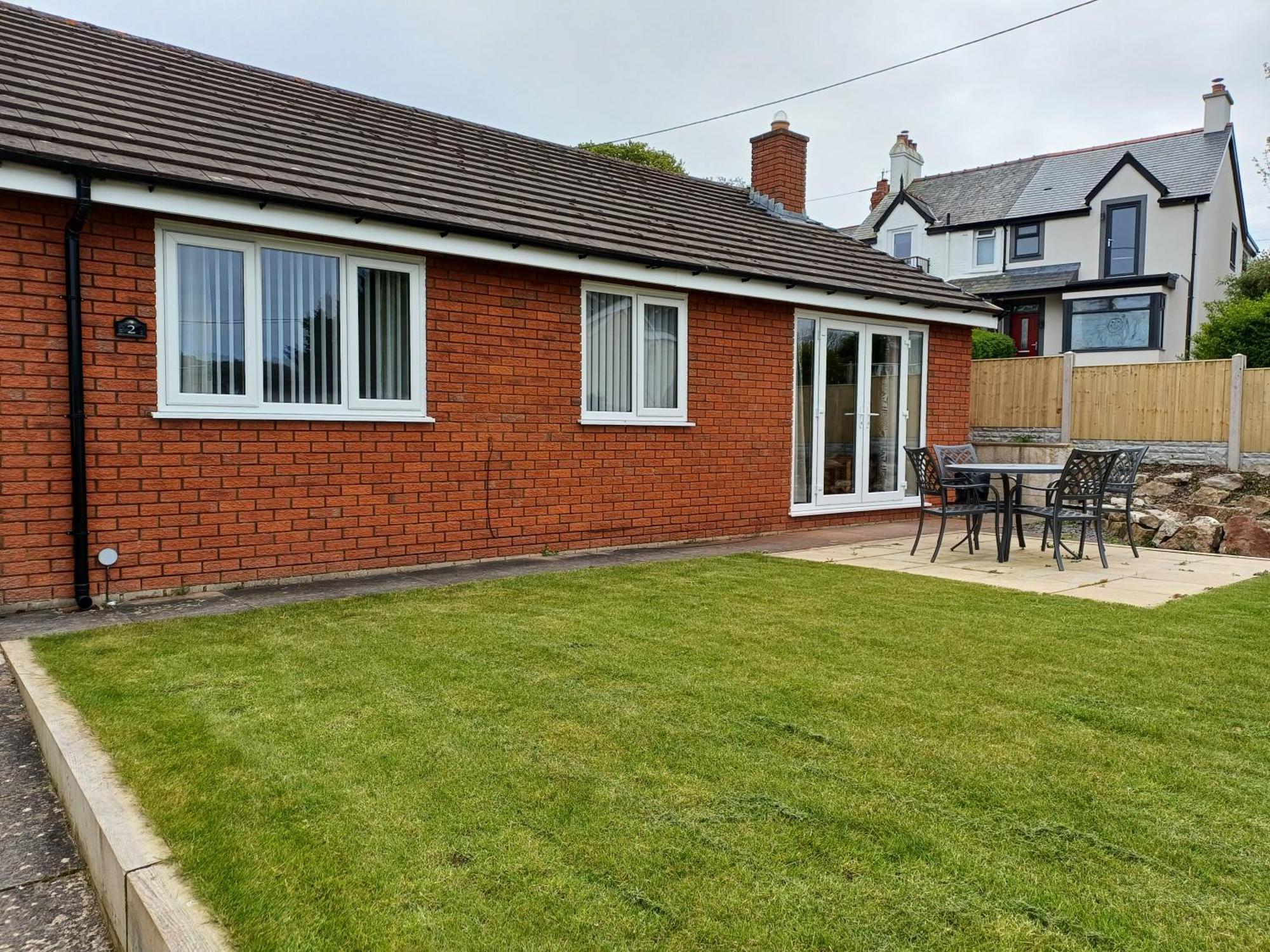 3-Bed Bungalow Near Conwy Valley Close To Castle Colwyn Bay Esterno foto